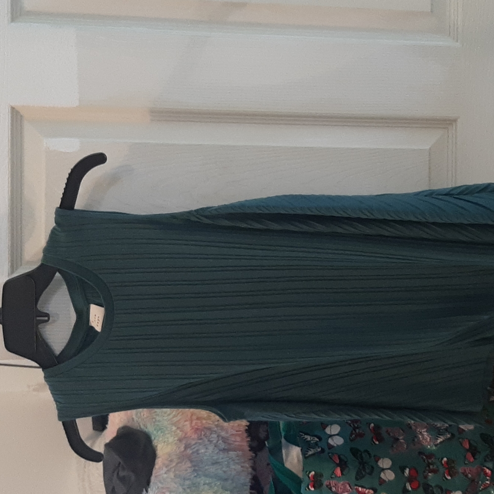 A New Day, size S, Green